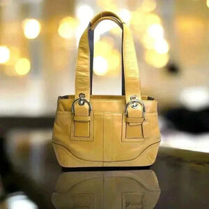 COACH Soho Tan Leather Bag in tan/camel